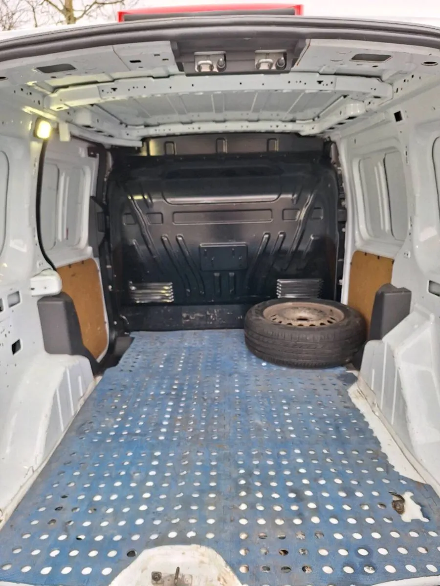 Ford Transit - Image 3