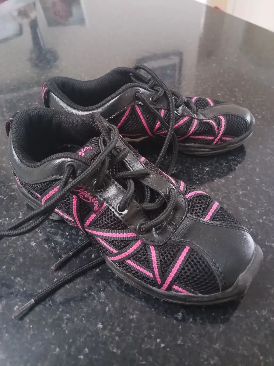 Irish dancing Runners /soft shoe - Image 1