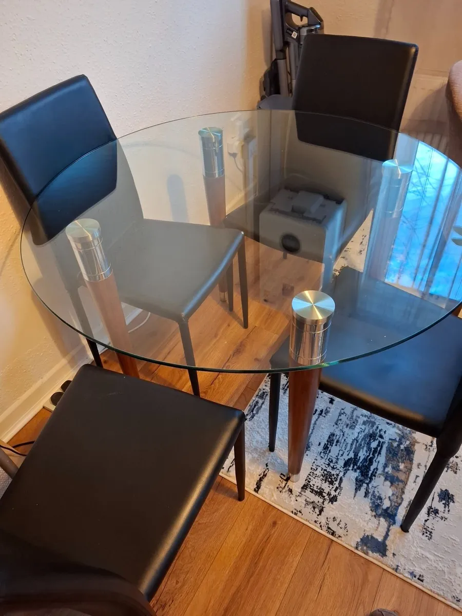Table and  4 chair - Image 2