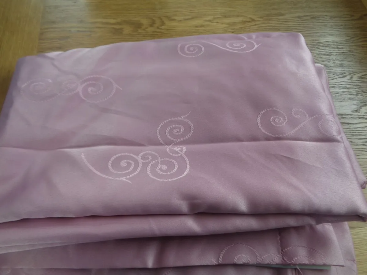 Pair of Pink Lined Curtains for Sale - Image 4