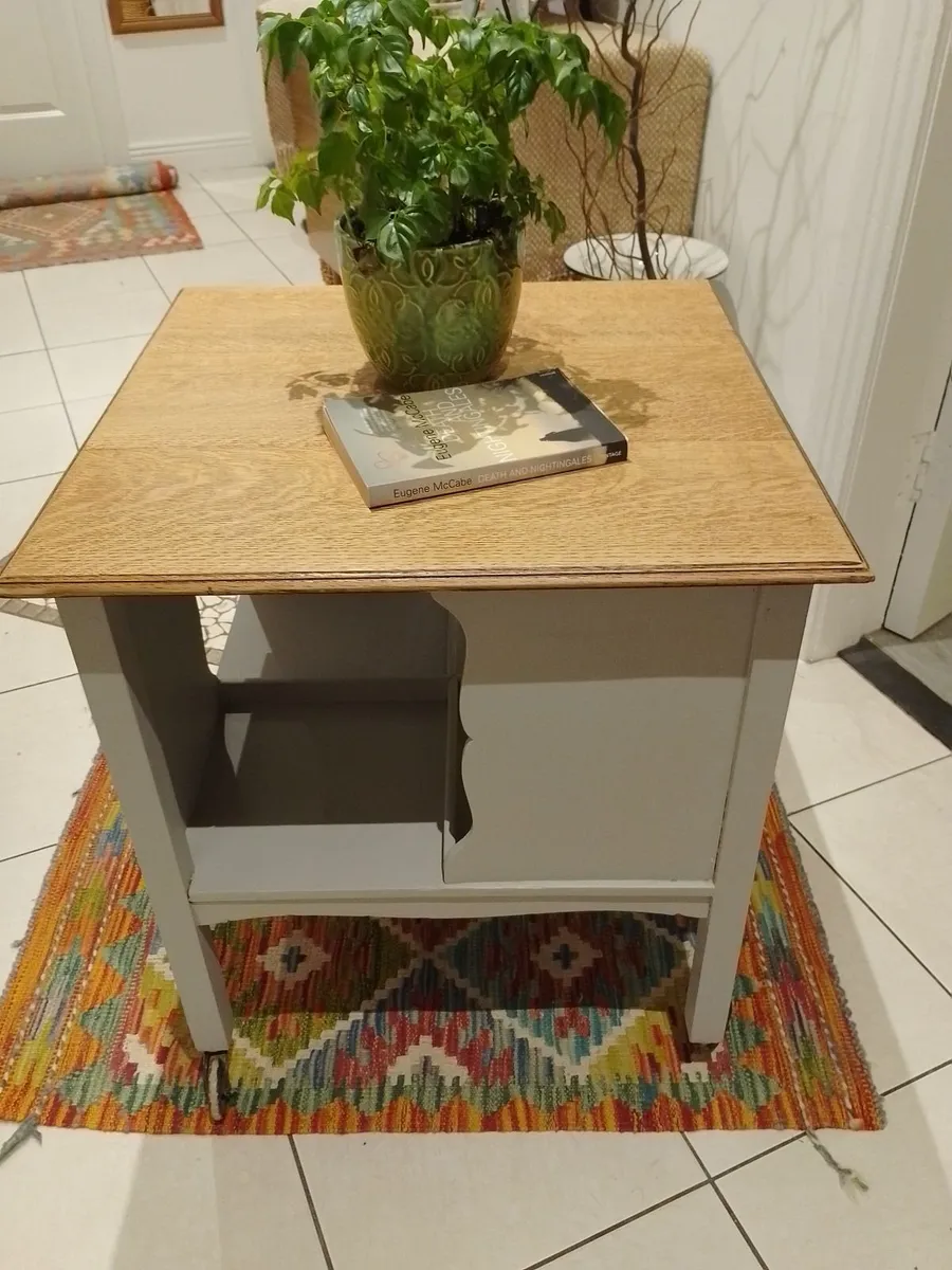 Vintage Oak Tea/Drinks/Book/Games Trolley - Image 1