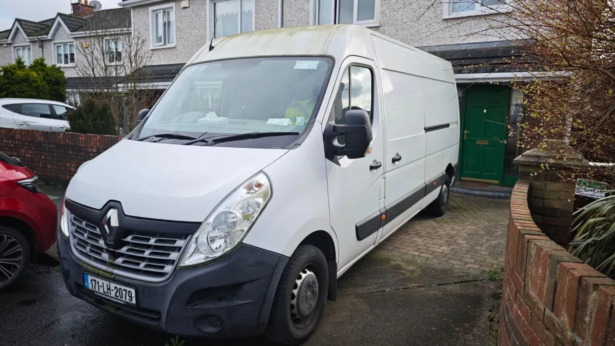 Renault Master 2017 commercial - Image 1