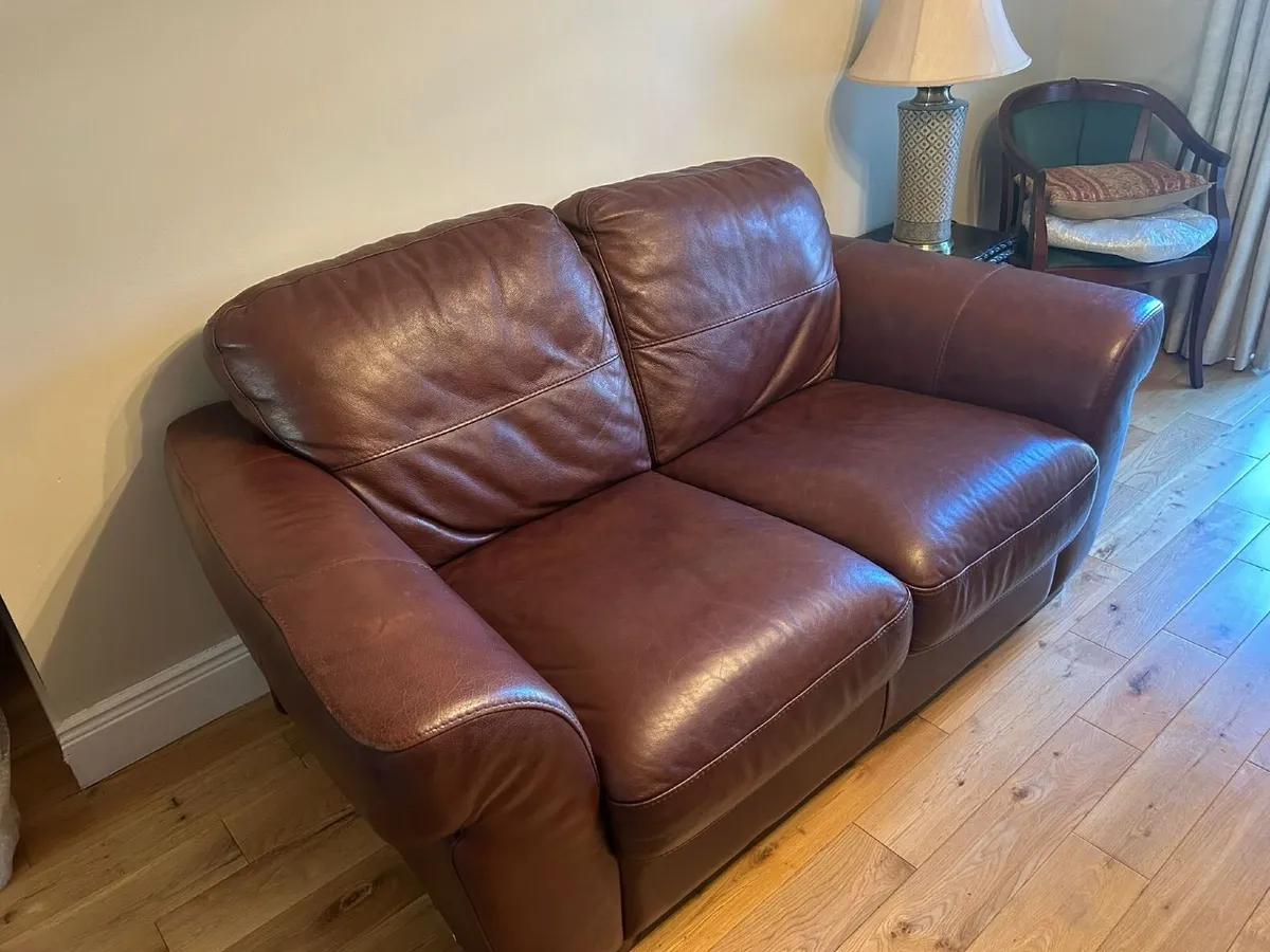 Genuine Leather 2 Seater Sofa Excellent Condition - Image 3