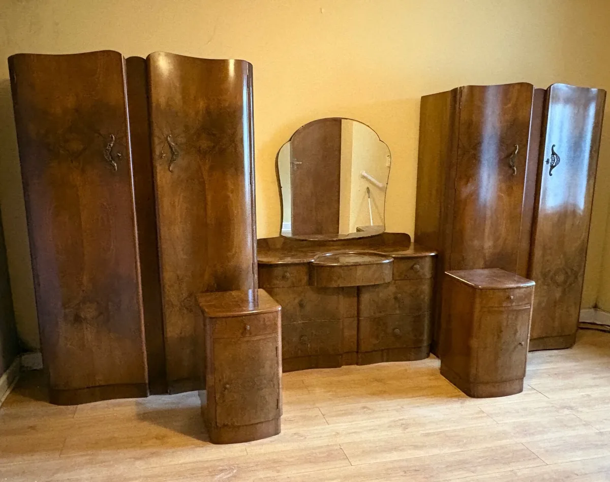 Vintage 1950s Walnut Veneer Bedroom Furniture - Image 1