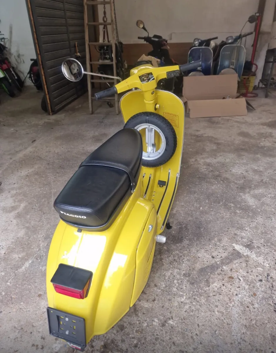 Vespa 50 - Image 3