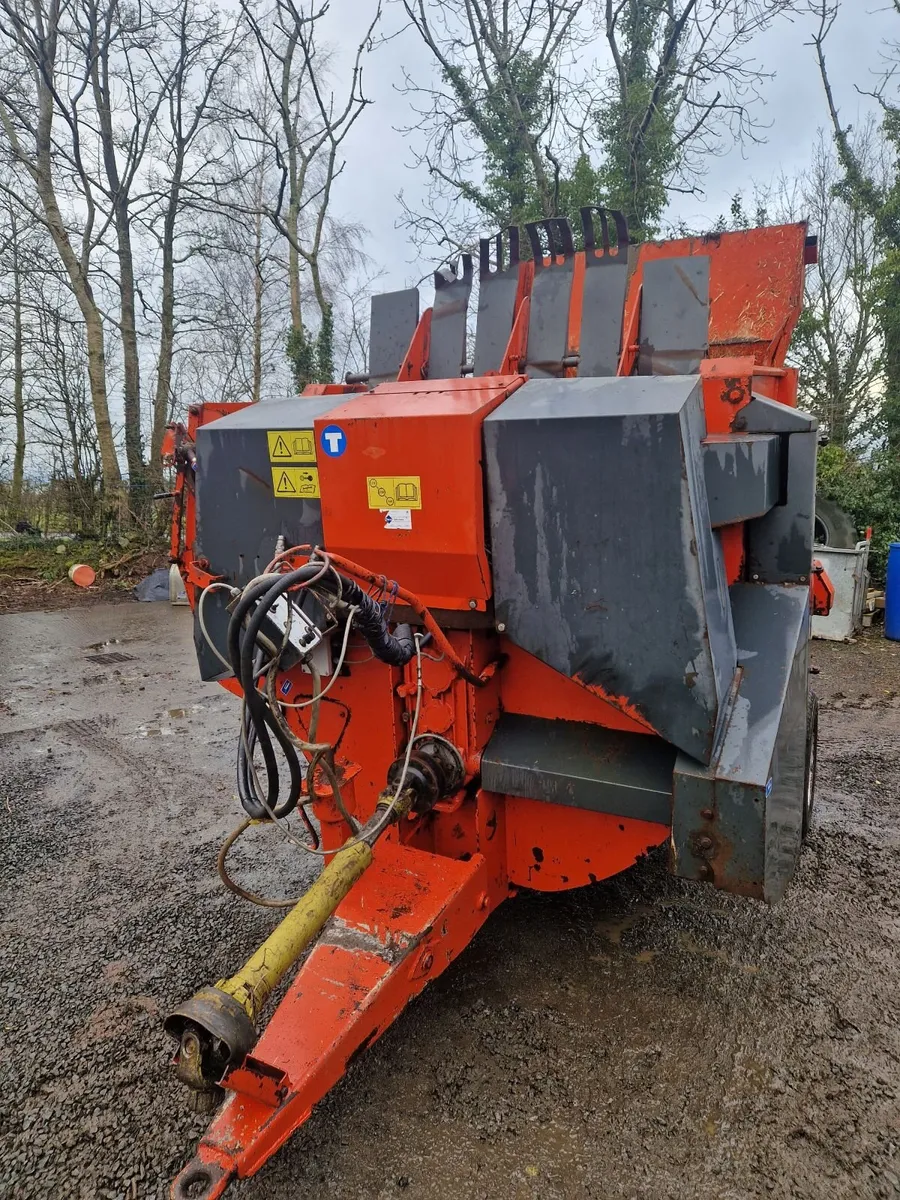 Kuhn primor 3560 Straw blower - Image 3