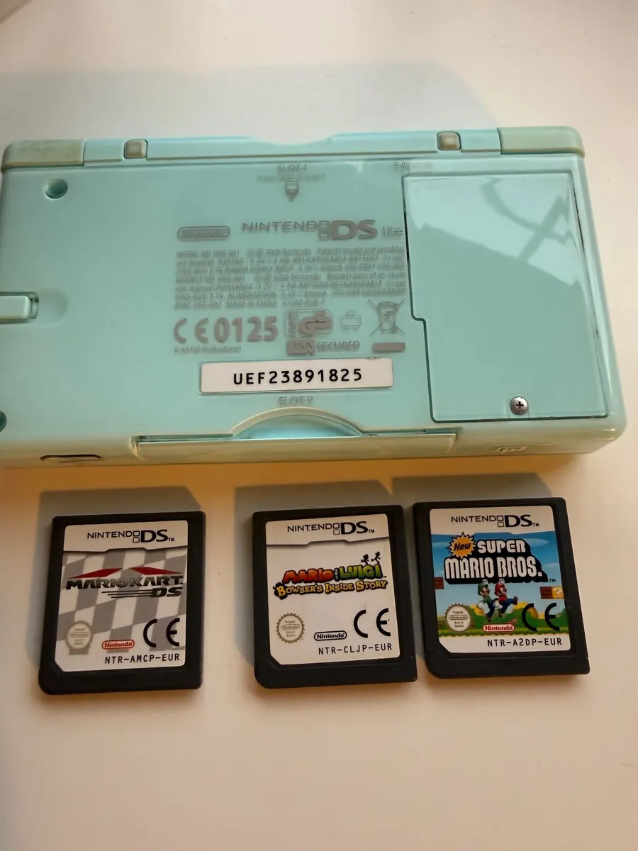 Nintendo DS Lite with games - Image 3