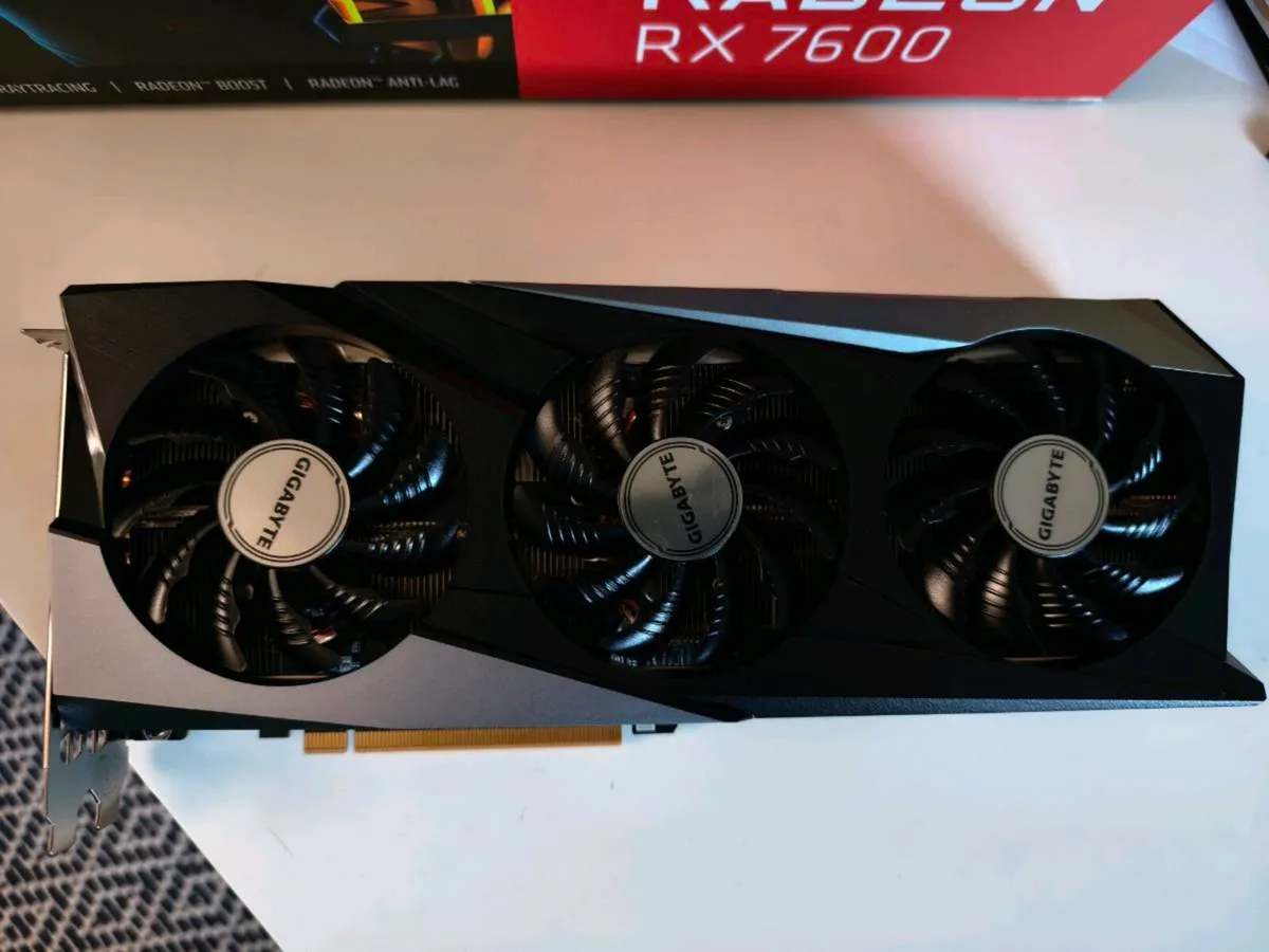 MINT AMD Radeon RX 7600 GAMING OC 8GB + Warranty - Image 2