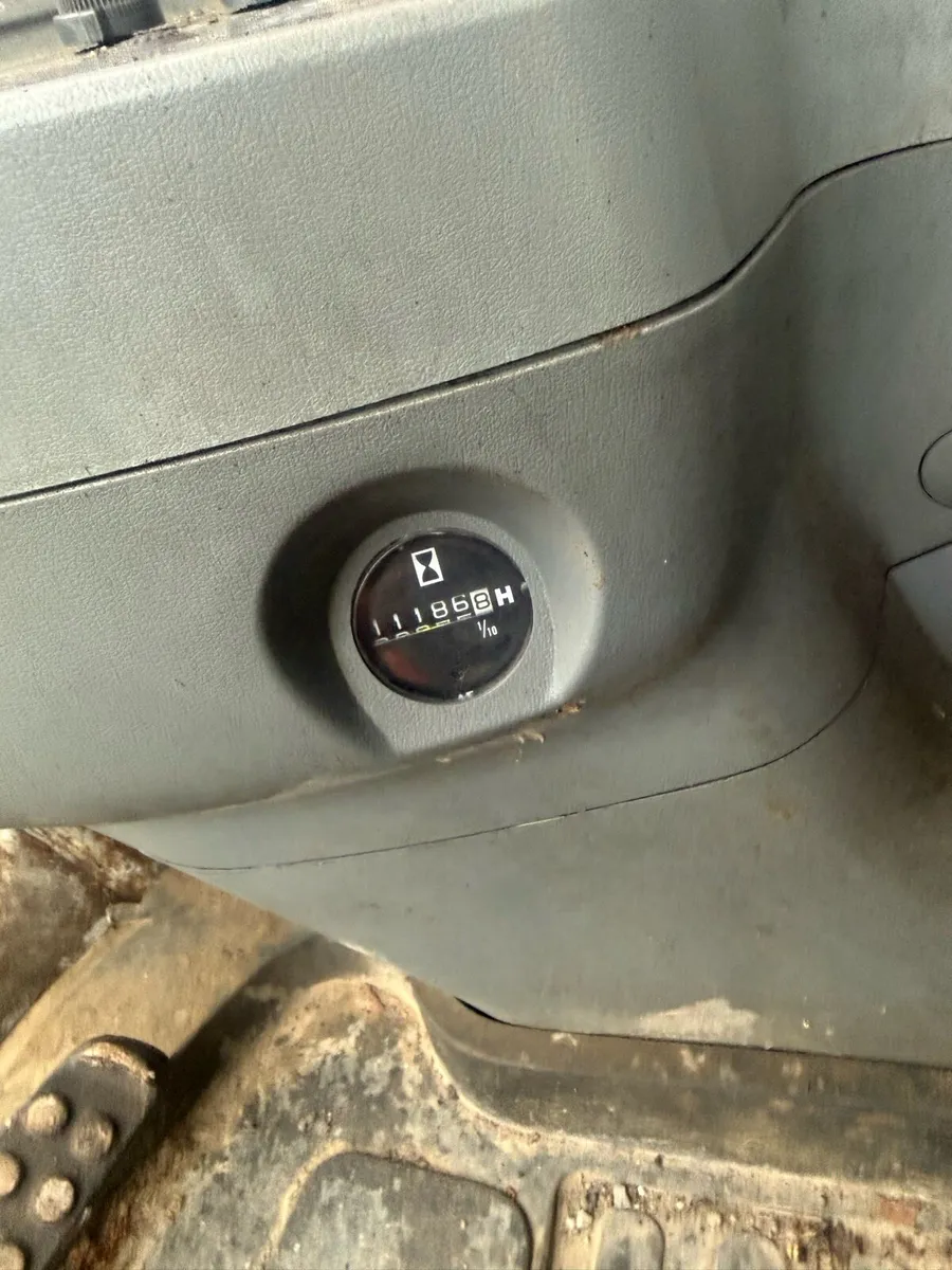 Hitachi ex120-5 (trade in welcome) - Image 2