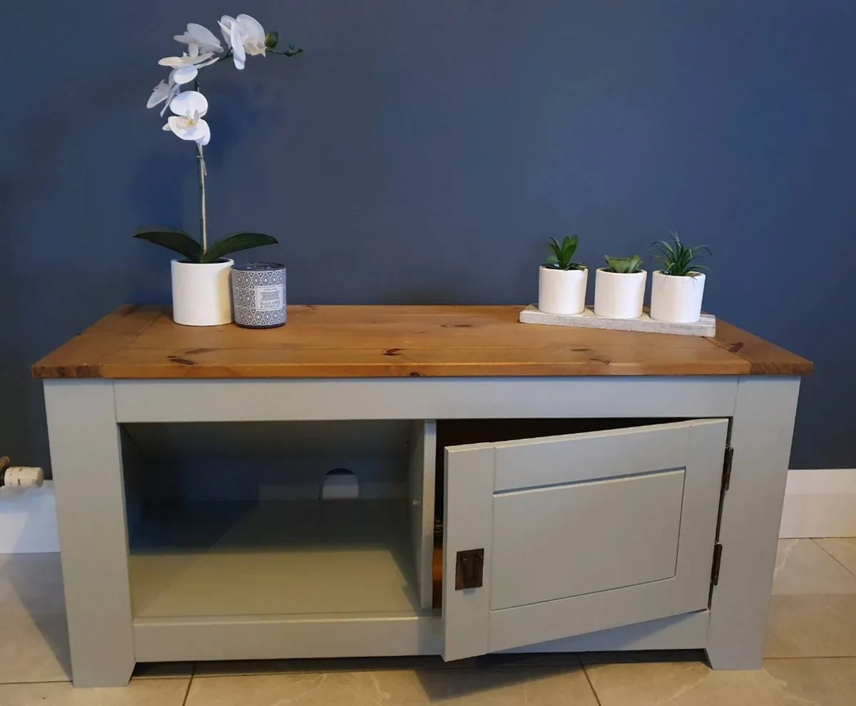 TV Unit - Image 4