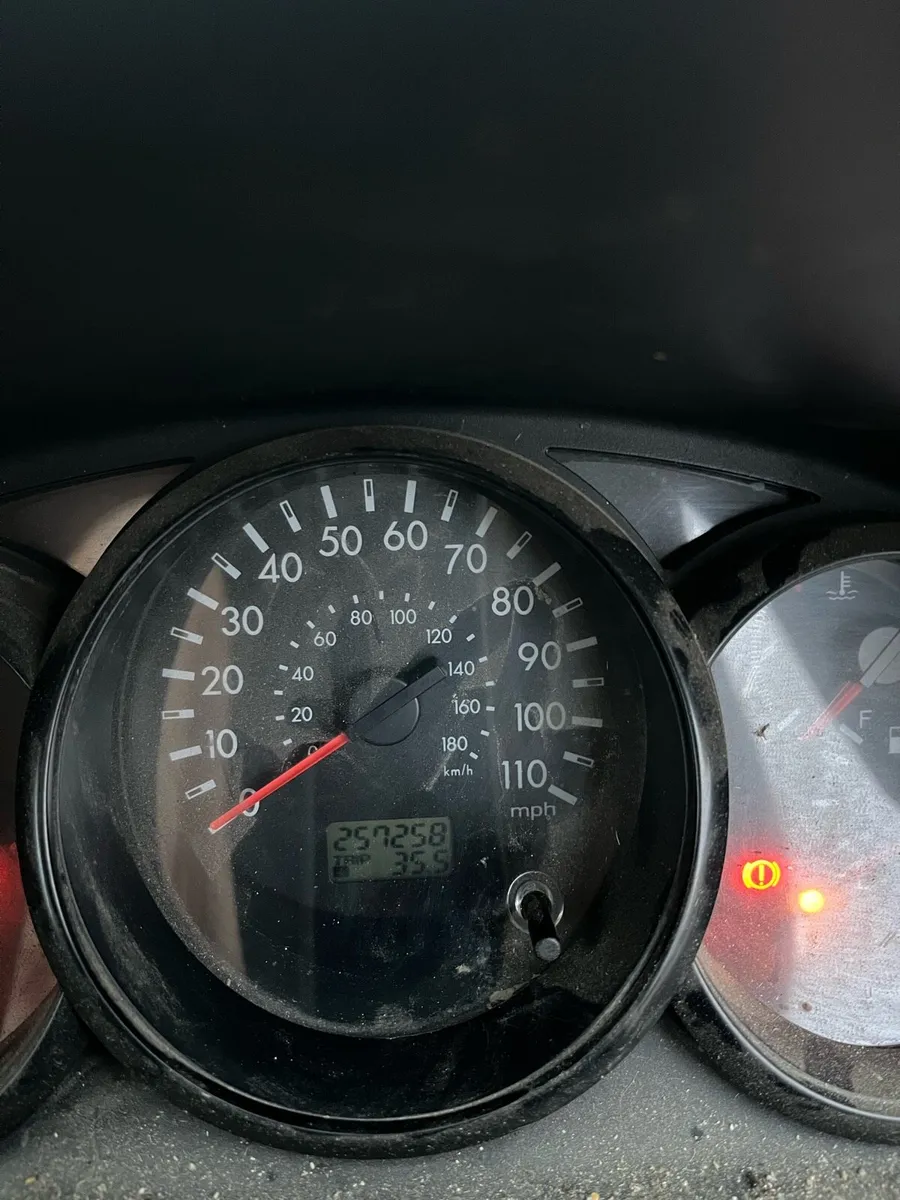 Ford ranger - Image 4