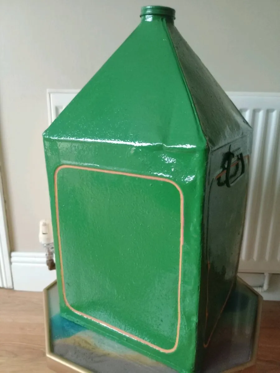 Vintage petrol can - Image 4