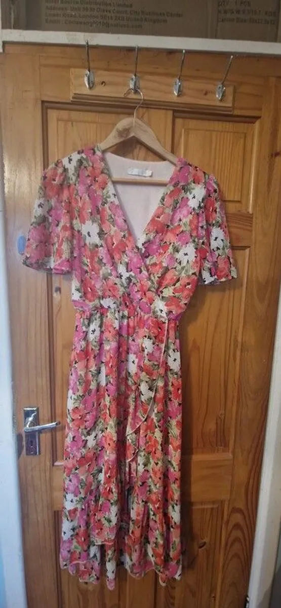 women's wear - Image 3