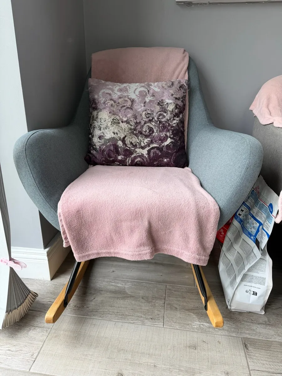 Rocking chair - Image 2