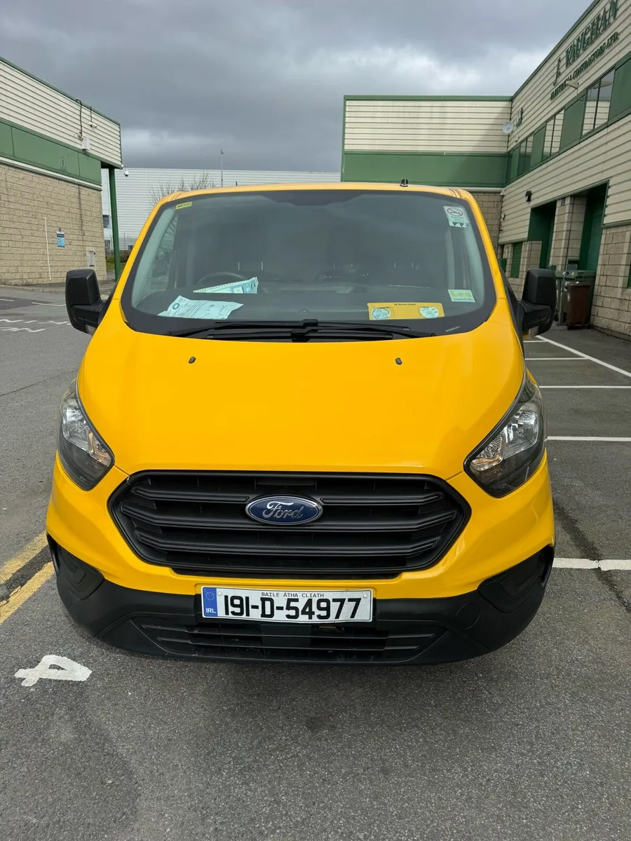 Ford Tranzit Custom - Image 3