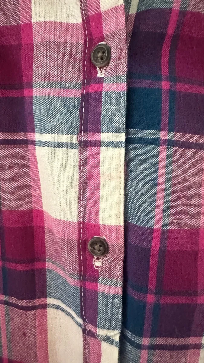 Womens shirt 16 - Image 4