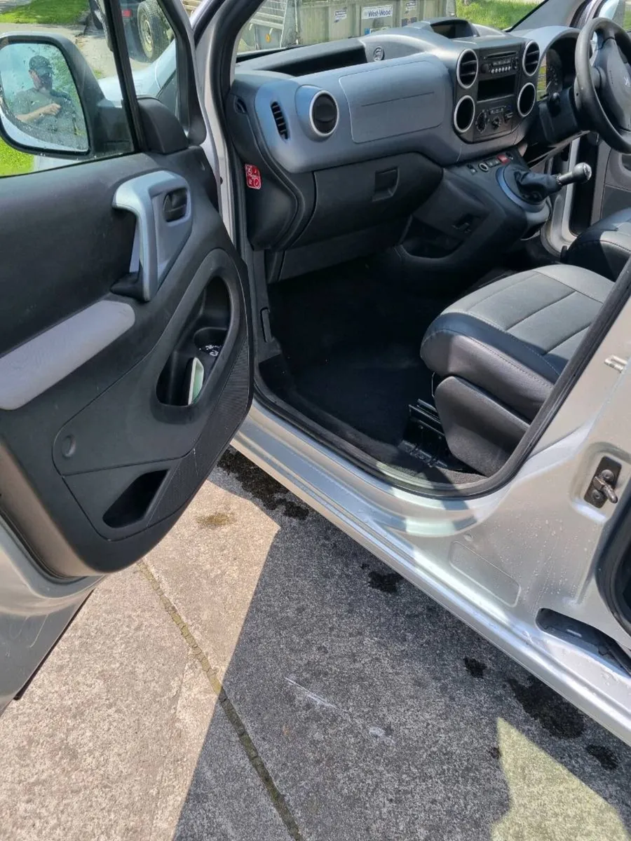 SEAT COVERS PEUGEOT PARTNER - Image 2