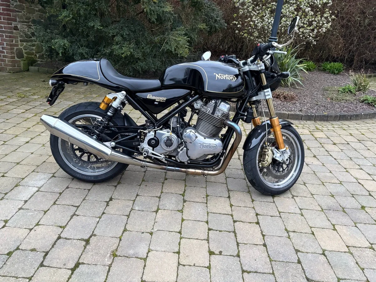 Norton Commando 961 Sport - Image 2