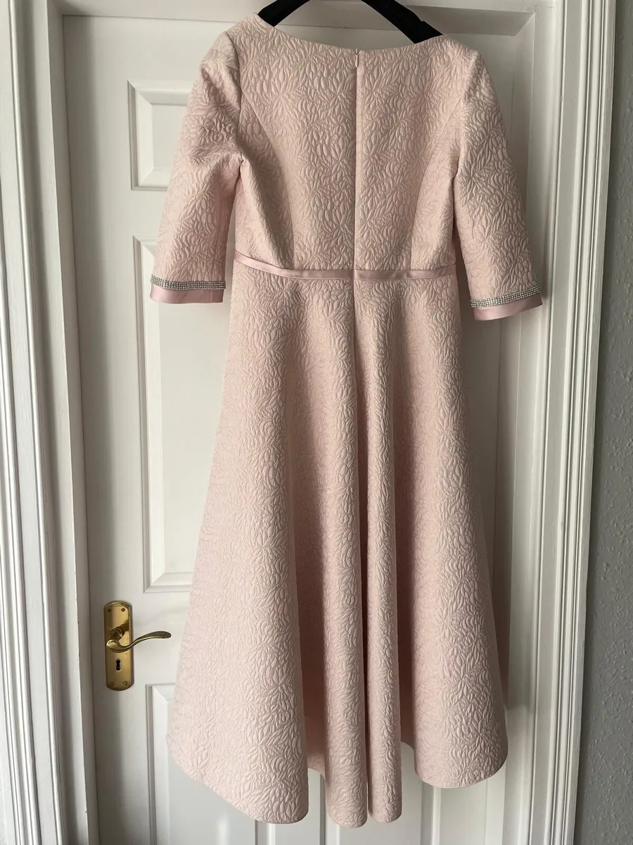 Gabriela Sanchez Dress & Handmade Fascinator - Image 2