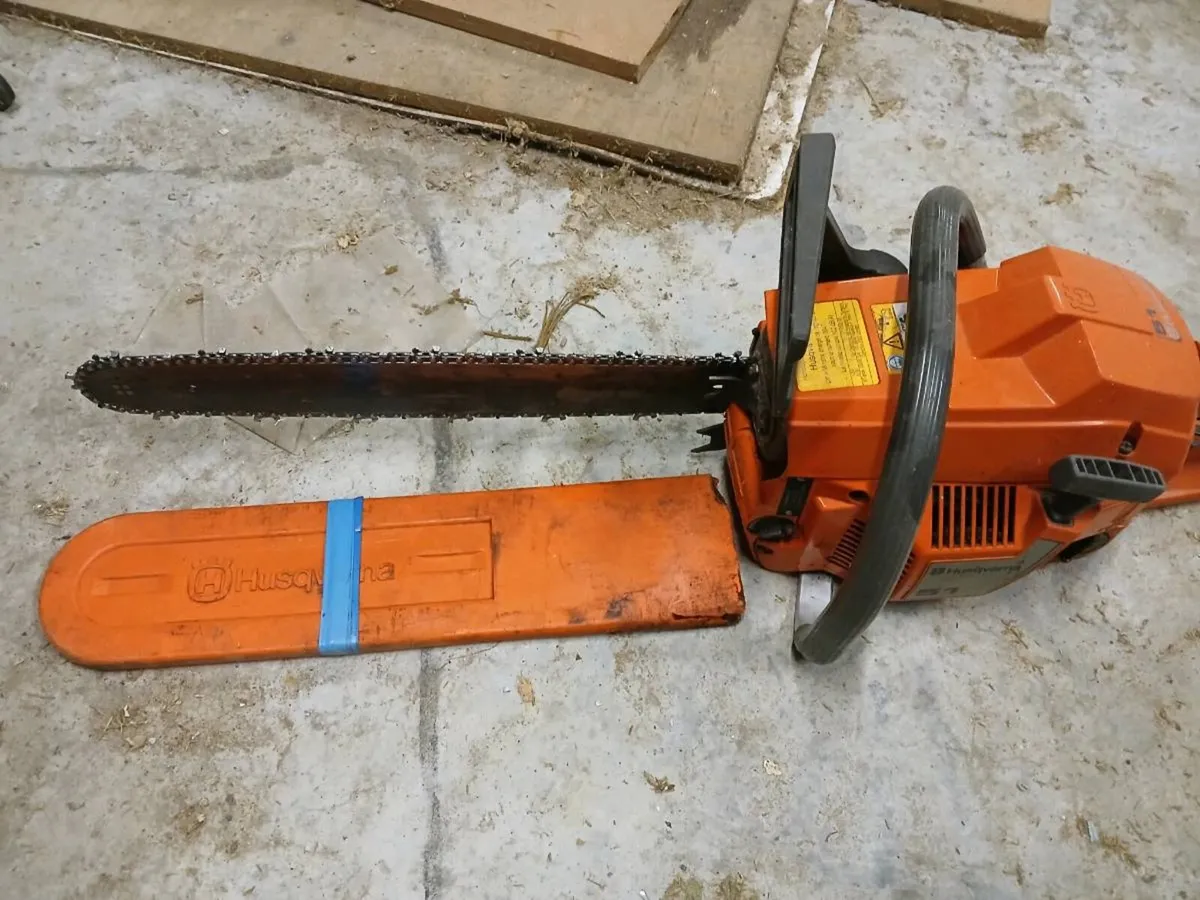 chainsaw - Image 4