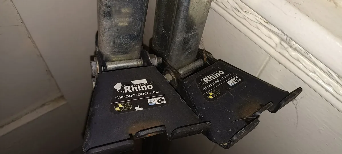 Rhino Roof Bar - Image 3