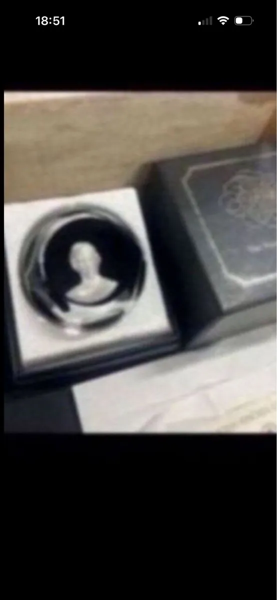4 pinches baccarat commemorative paperweights - Image 3