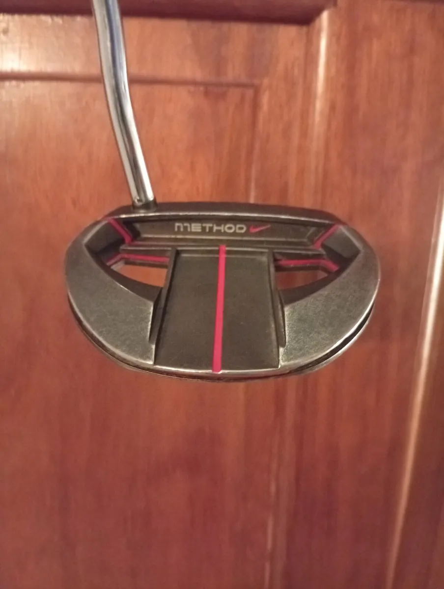 Nike 38 inch Method Counter Flex Putter - Image 1