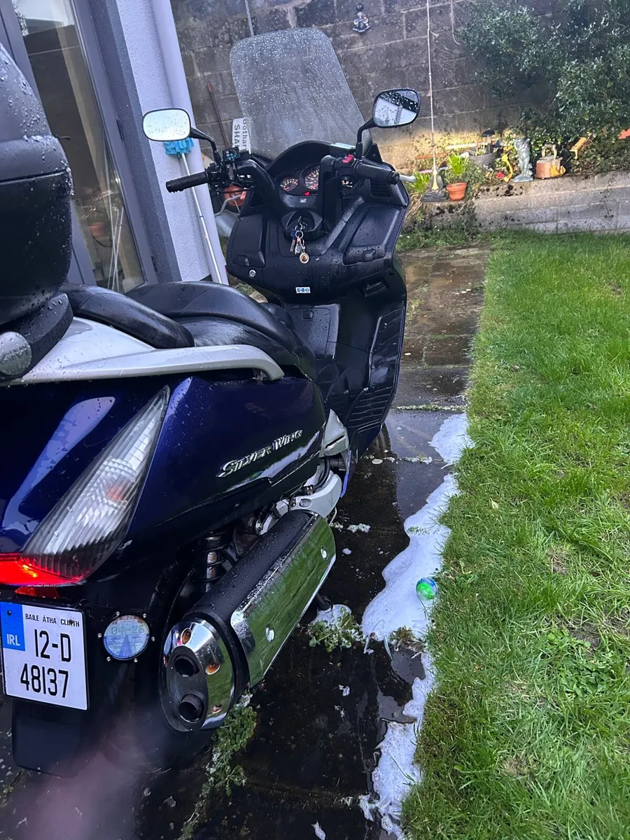 Honda silver wing 600 cc - Image 3