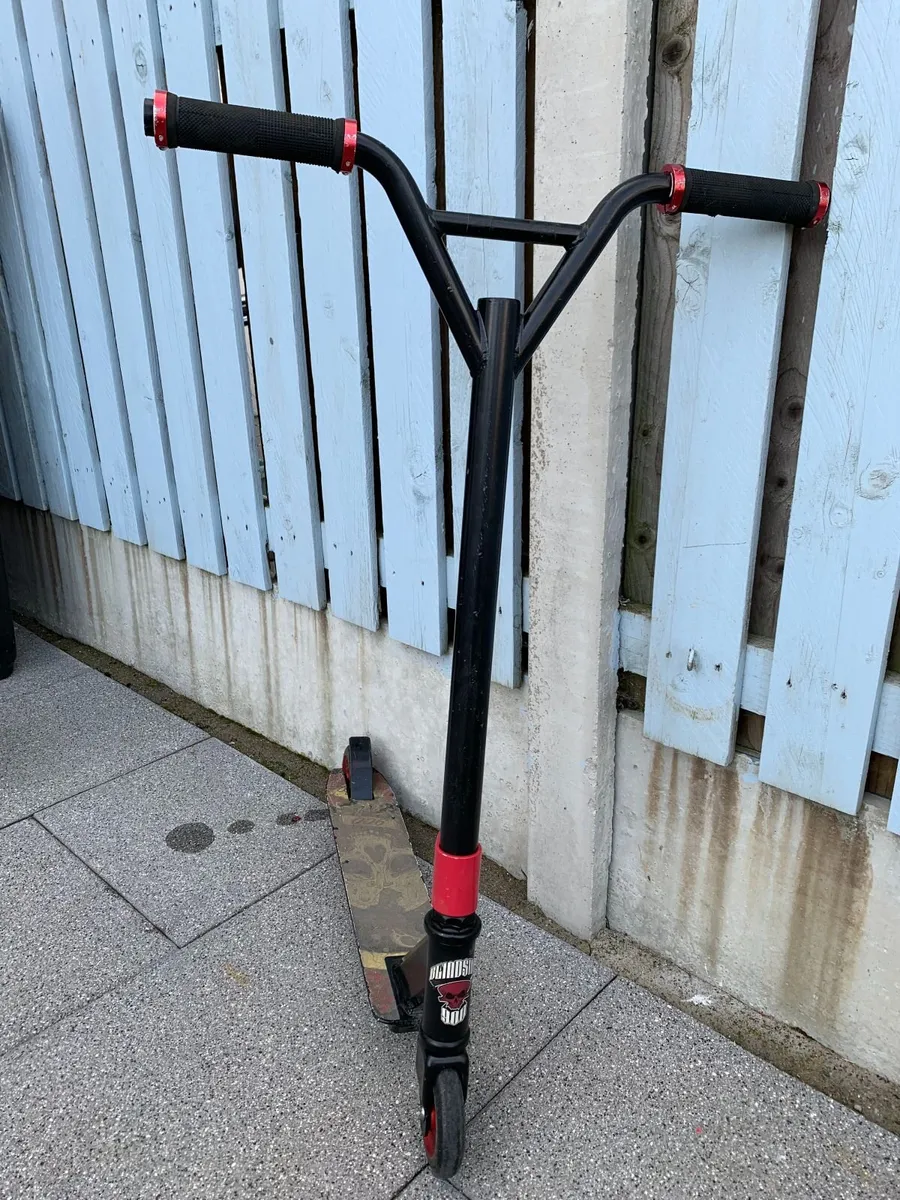 Stunt Scooter - Image 1