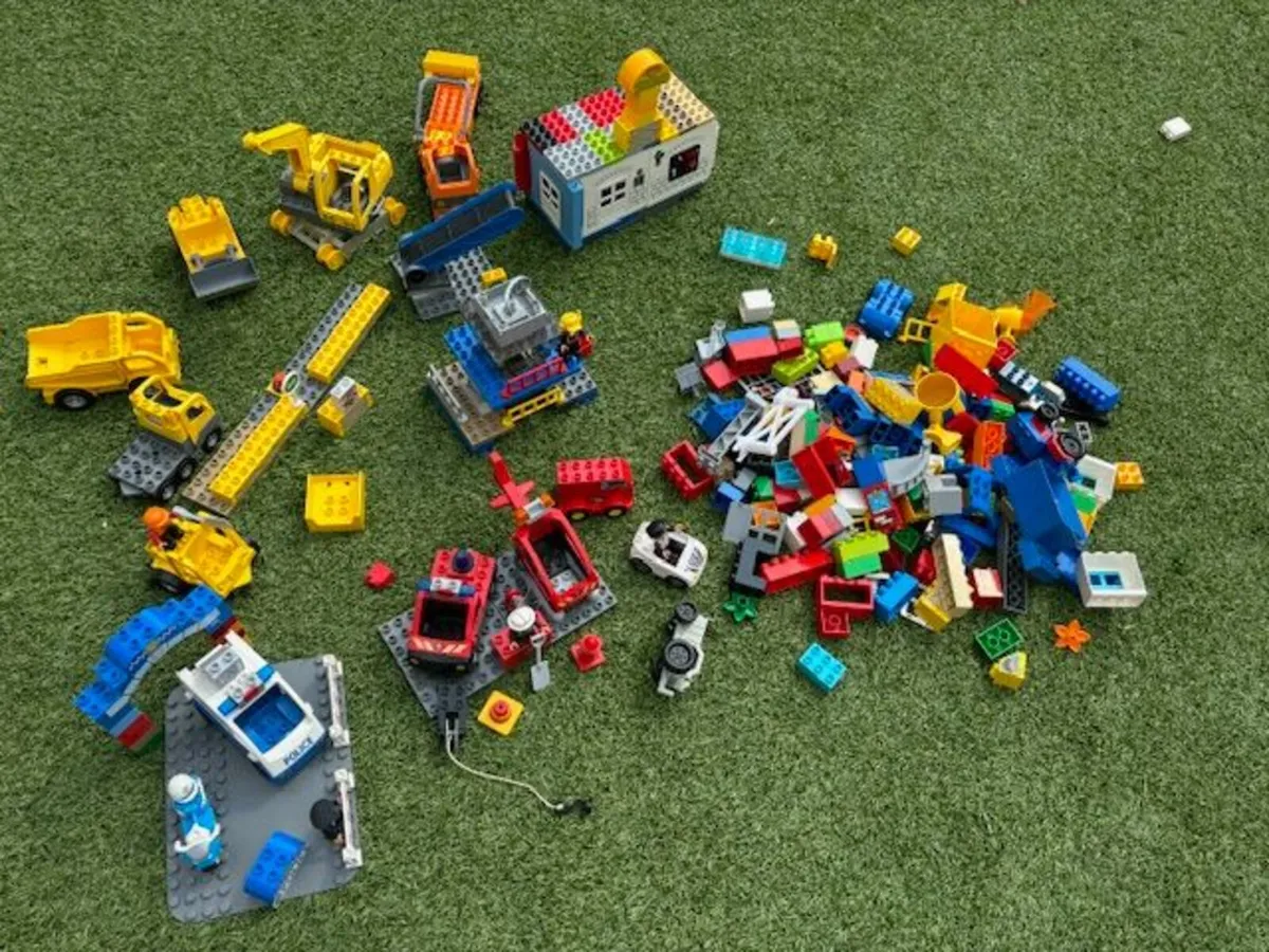 Lego Duplo Lot - Image 1