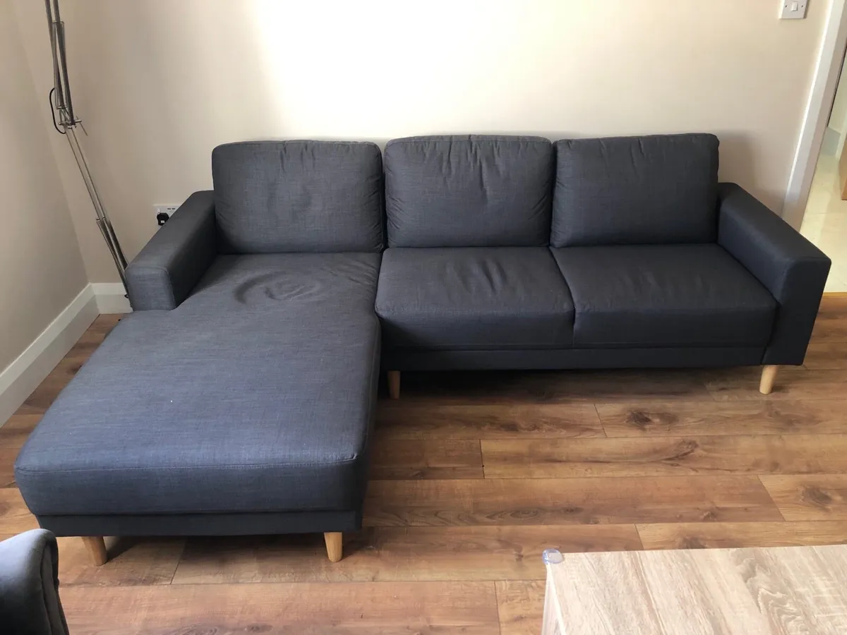 Couch - Image 2