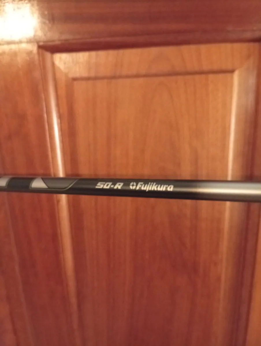 TaylorMade NEW Qi 35 Driver Reg Flex NEW - Image 2