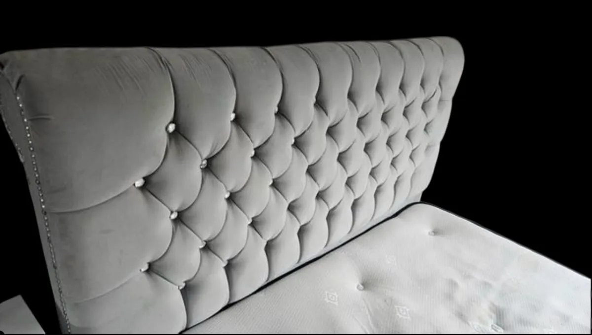 King size  bed - Image 3