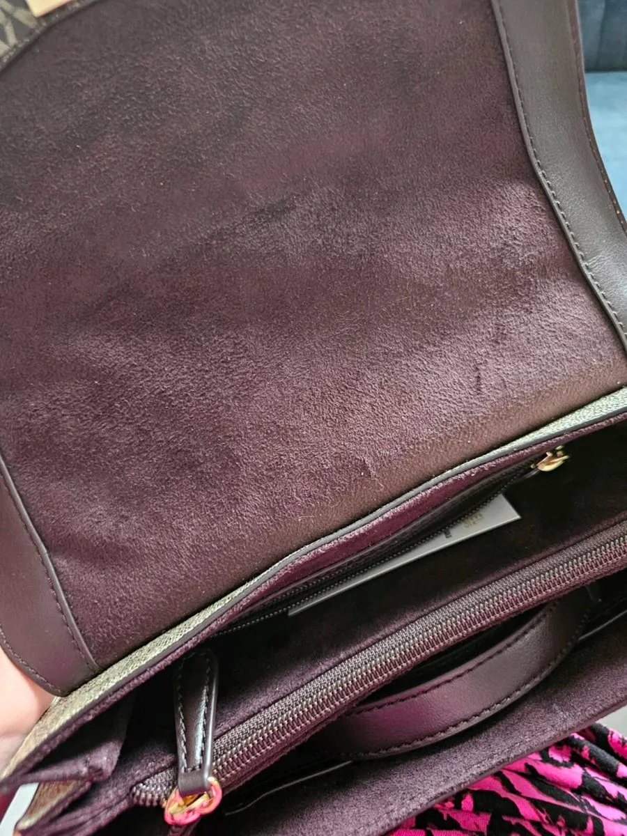 Brand New Michael Kors Hendrix bag - Image 4