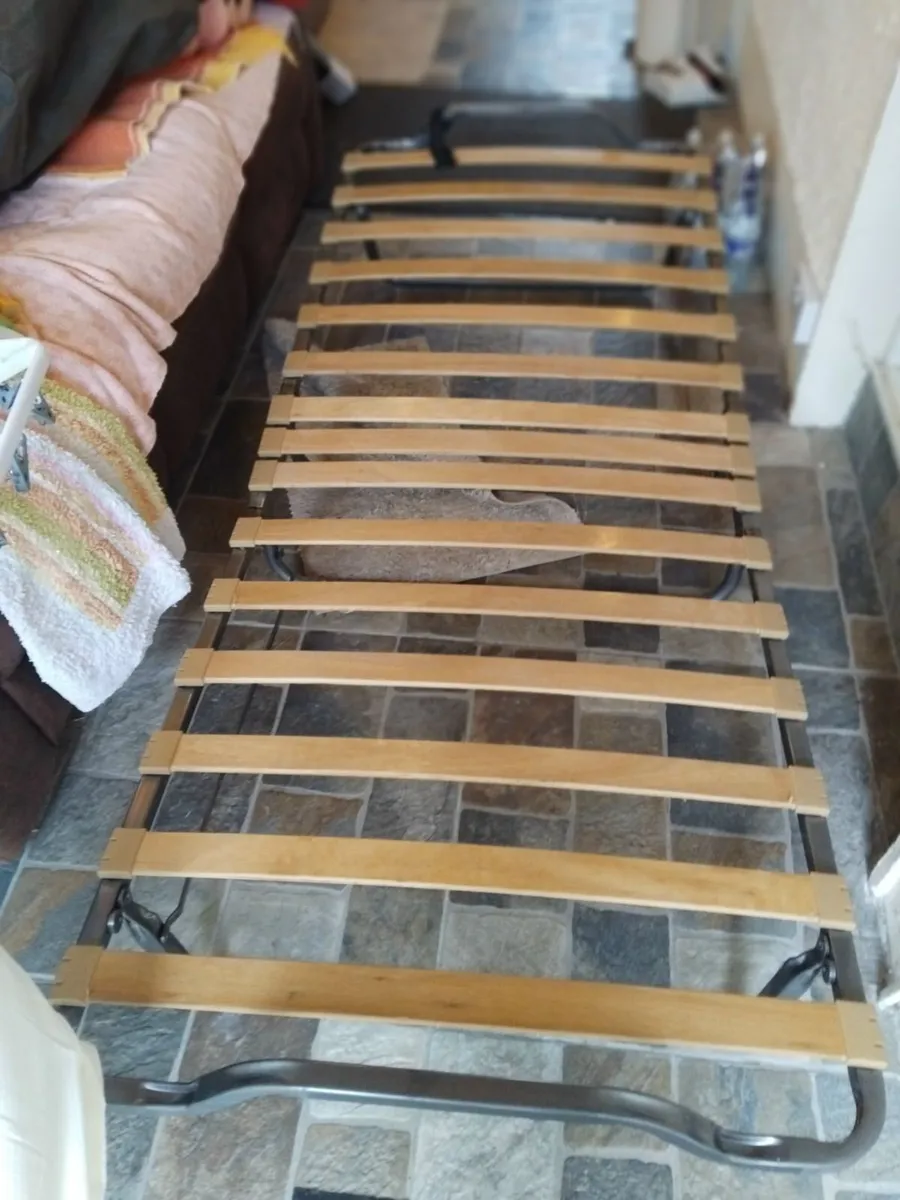 Portable folding bed - Image 3