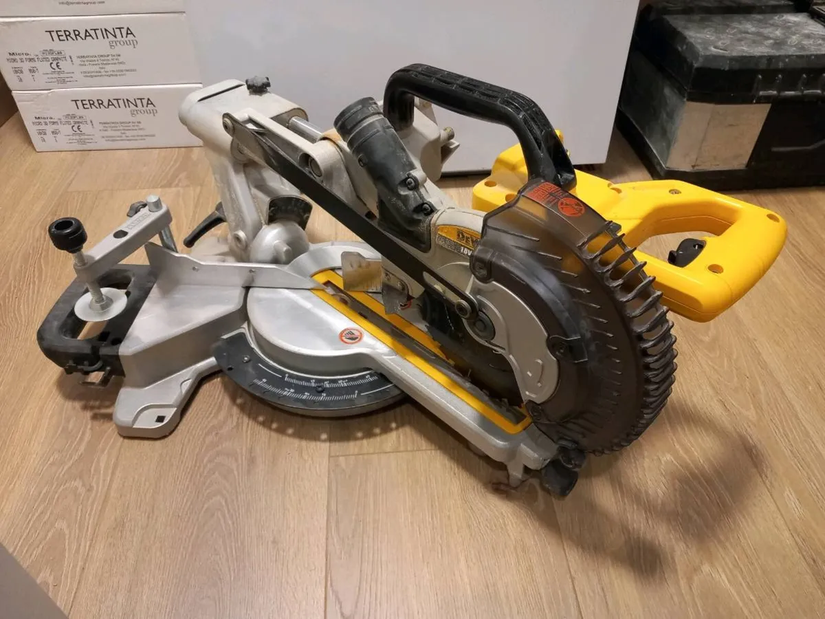 Dewalt 18v mitre saw - Image 1