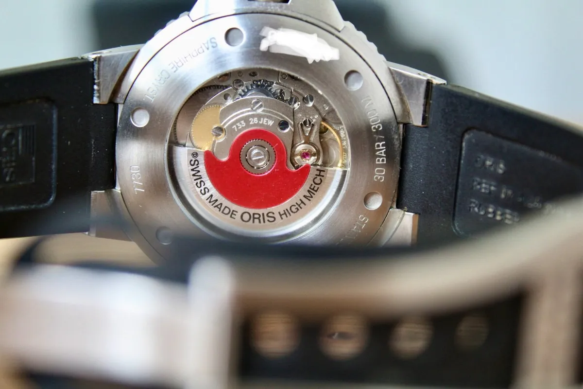 Oris Aquis Date 43mm Watch - Image 3