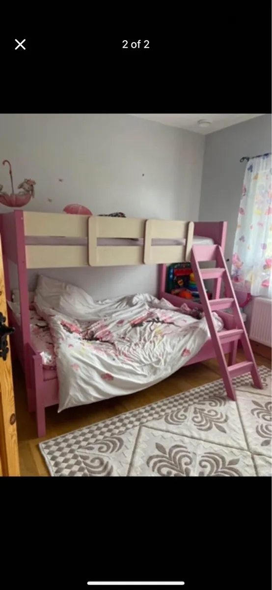 Triple bunk bed with mattress - Image 1