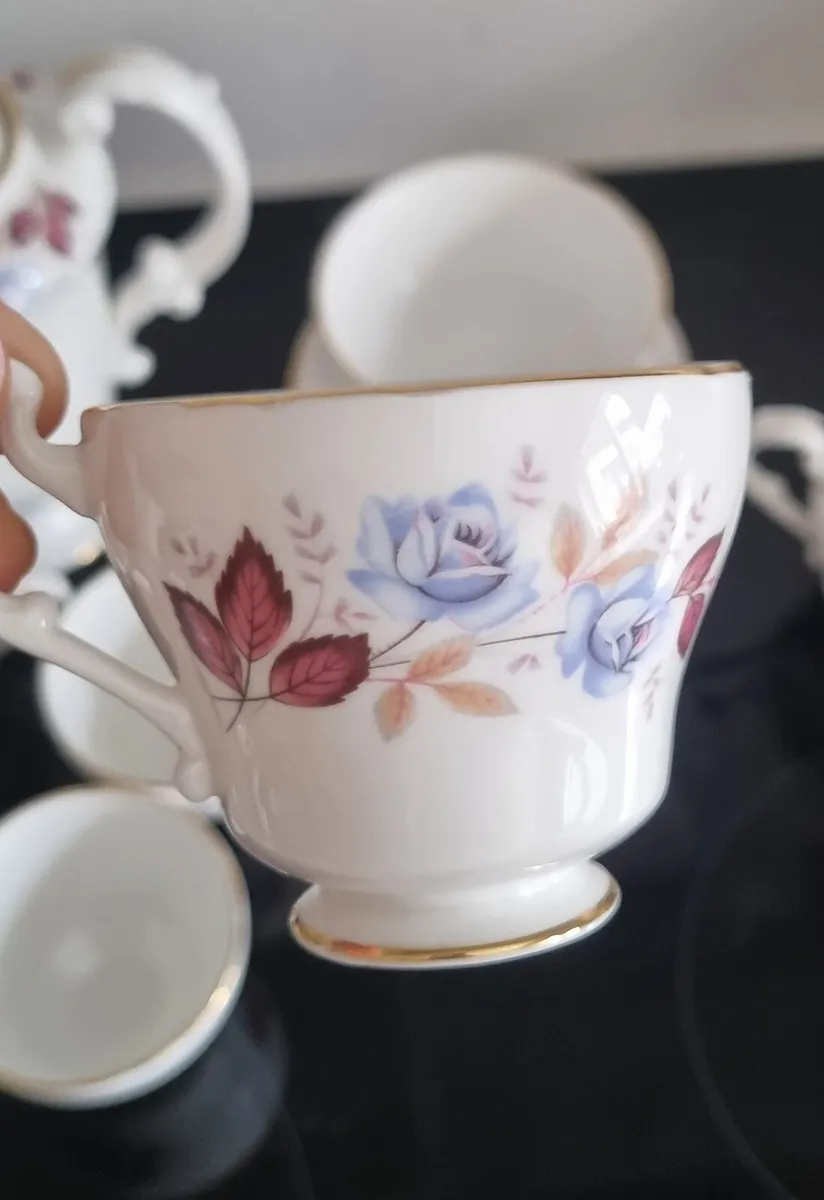 Fine bone china - Image 2