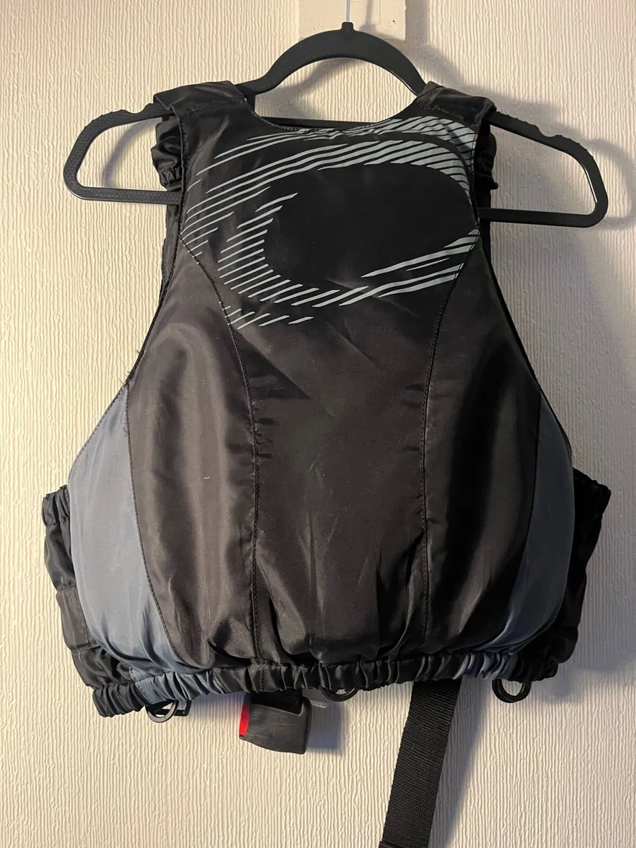 Kayaking equipment - Image 4