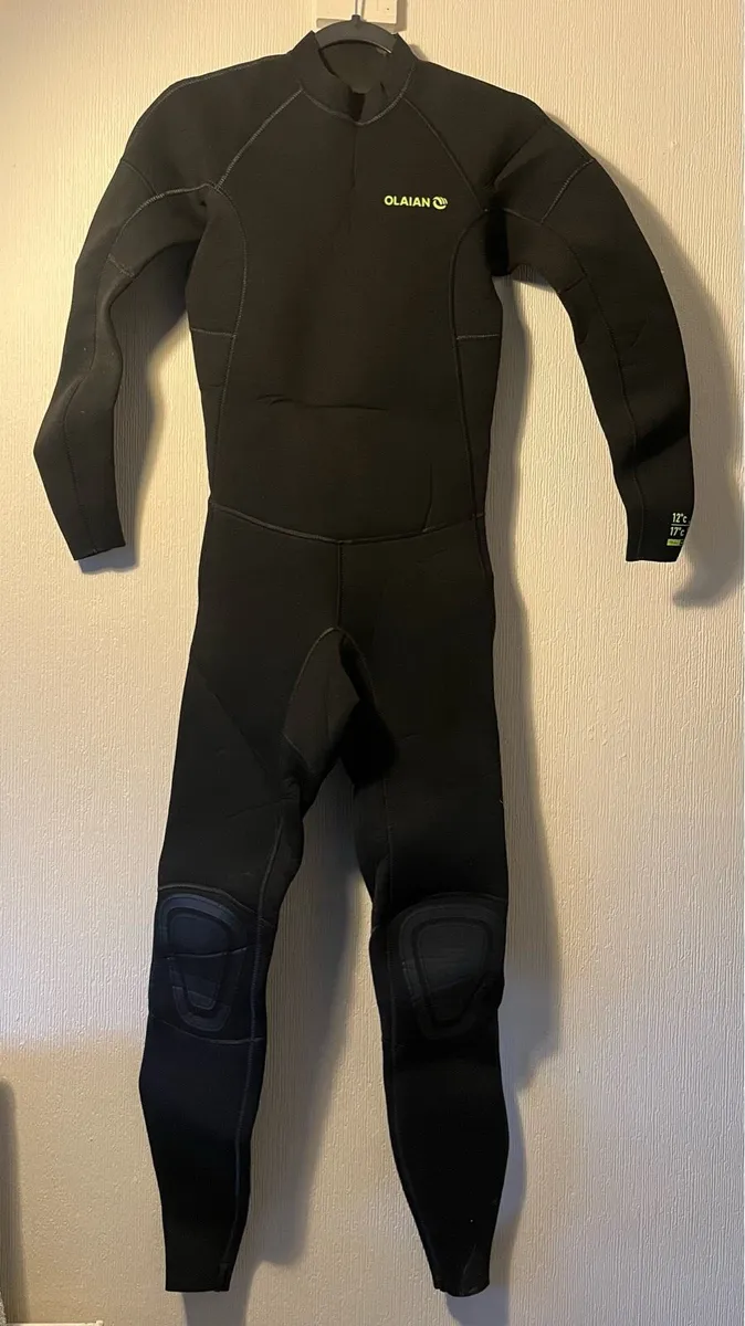 Kayaking equipment - Image 1