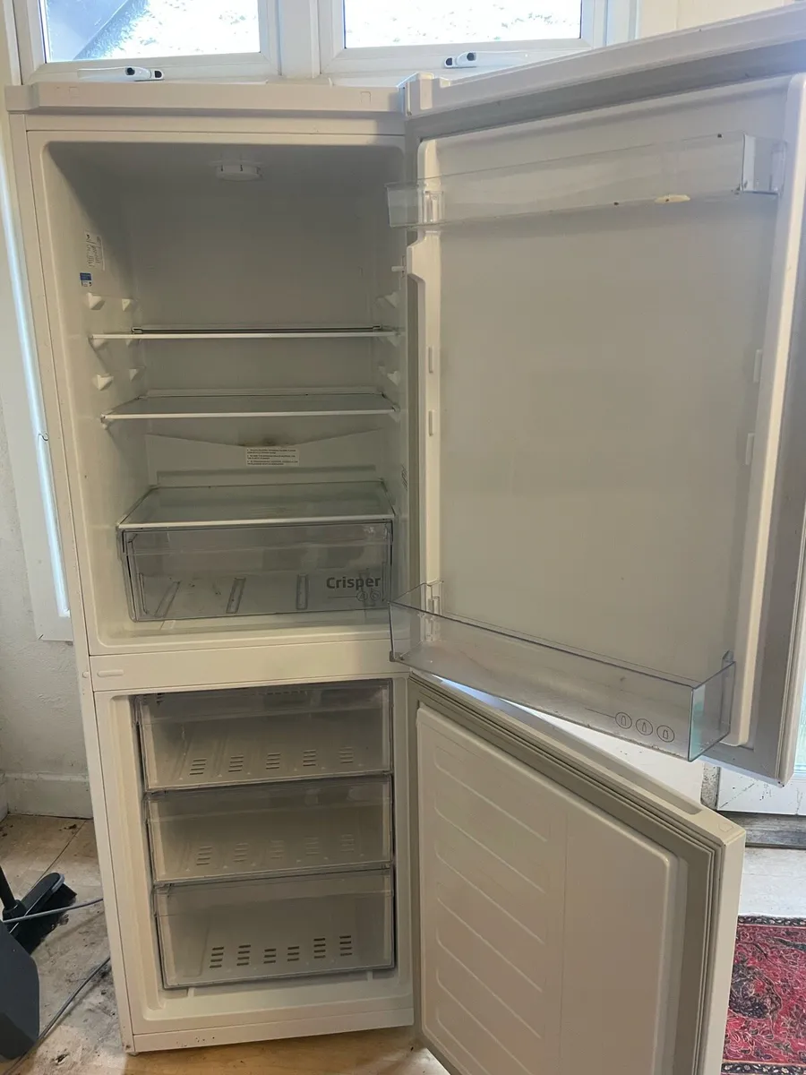 Fridge/freezer - Image 2