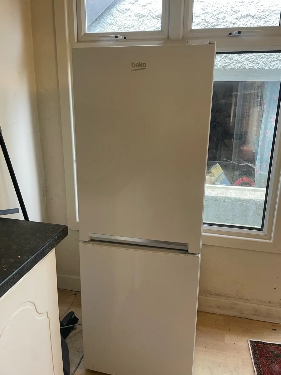 Fridge/freezer - Image 3