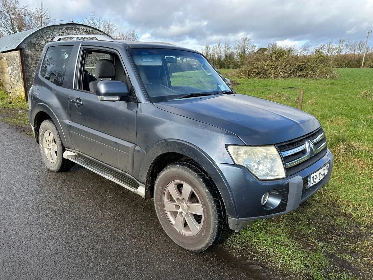 2009 SWB Mitsubishi Pajero - Image 1