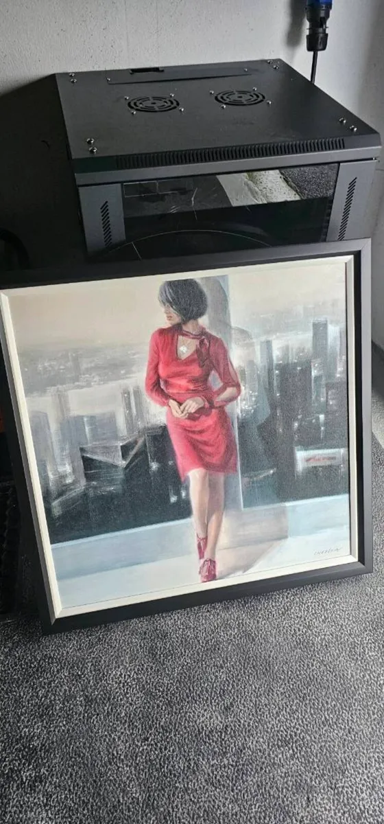 Mirrors and pictures - Image 3