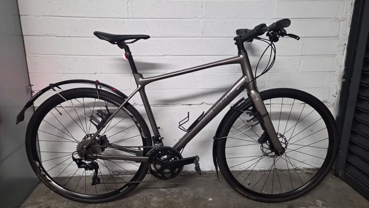 Giant Fastroad SL1 hybrid bike - Image 2