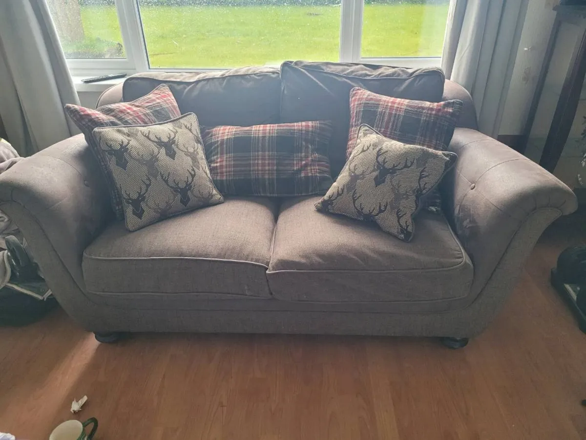 2 seater couch - Image 2