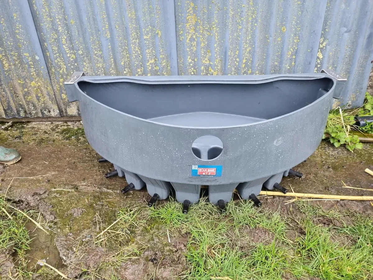 10 Teat calf feeder - Image 2