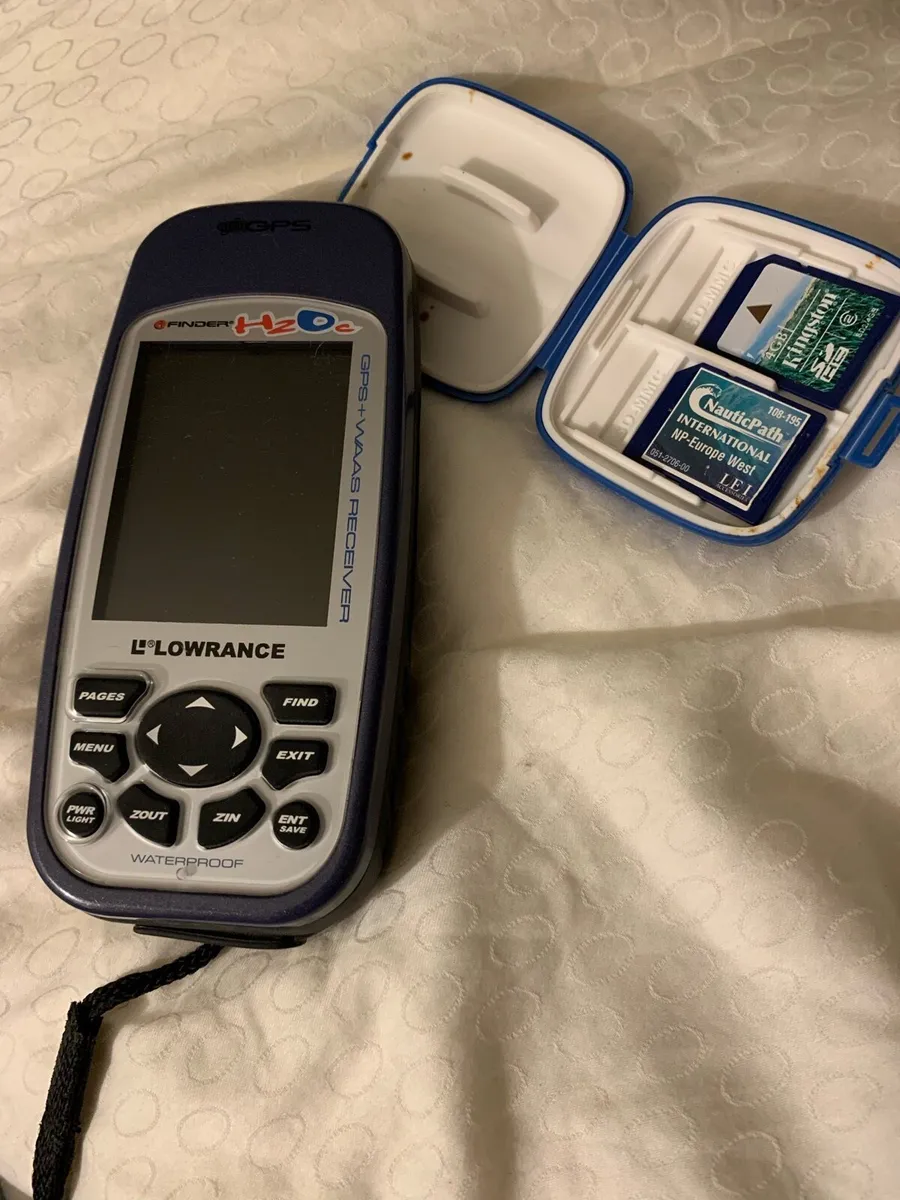 LOWRANCE GPS WAAS Receiver - Image 1