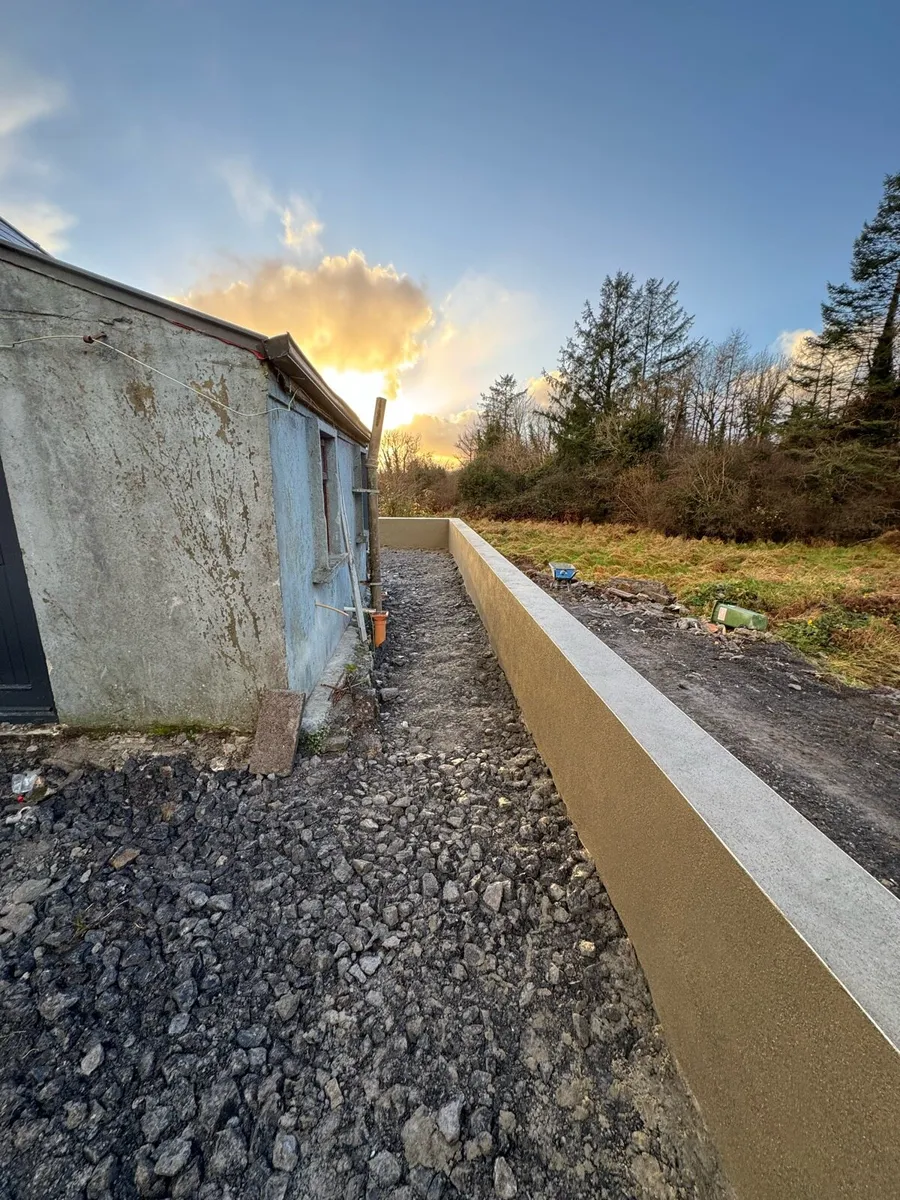 Plasterer available - Image 1